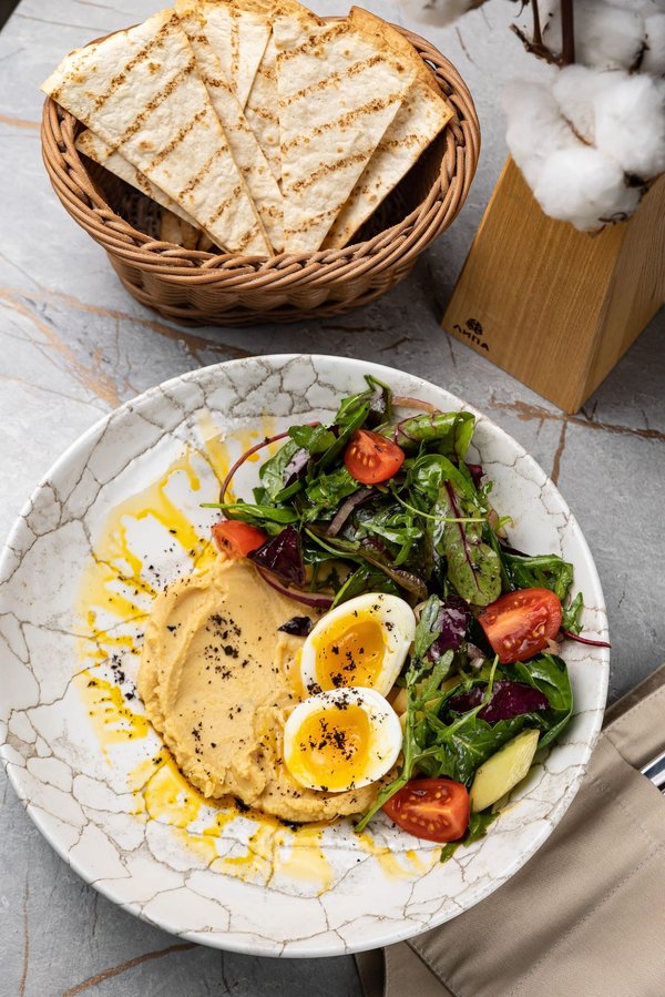 Manger lentement pour favoriser la satiété et perdre du poids