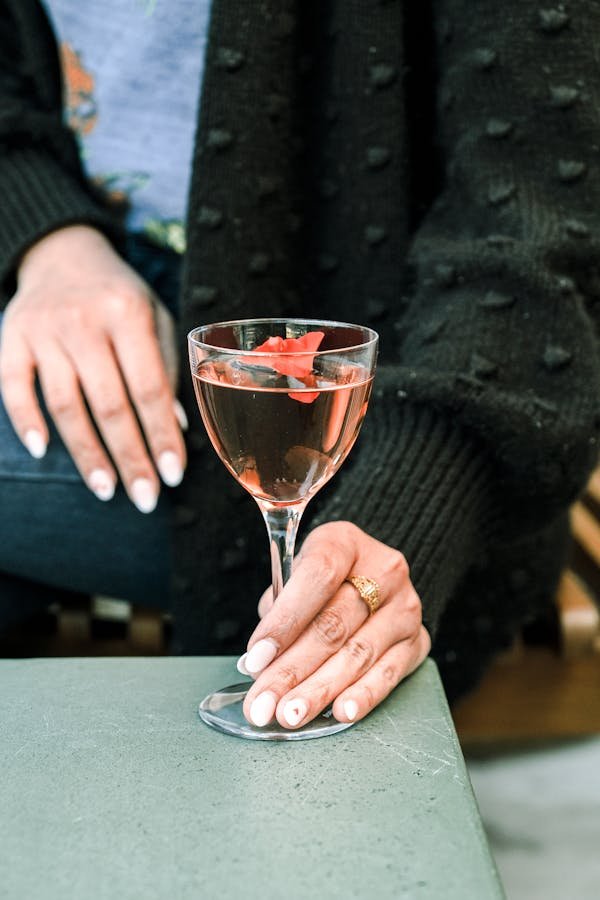 Offrez des box vin : des idées de cadeaux élégants à savourer